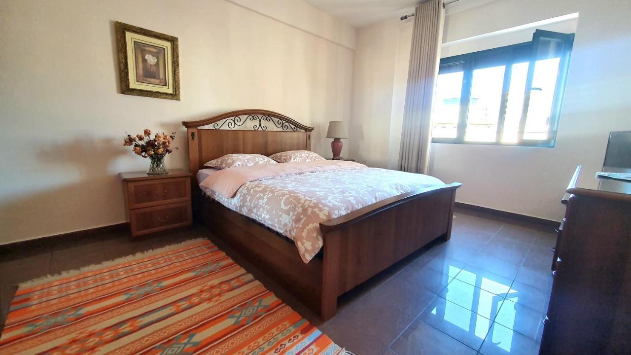 Star Apartment Тирана Екстер'єр фото