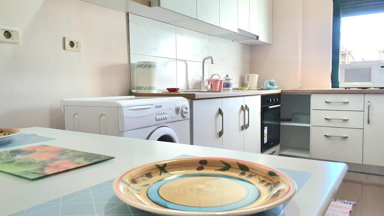 Star Apartment Тирана Екстер'єр фото