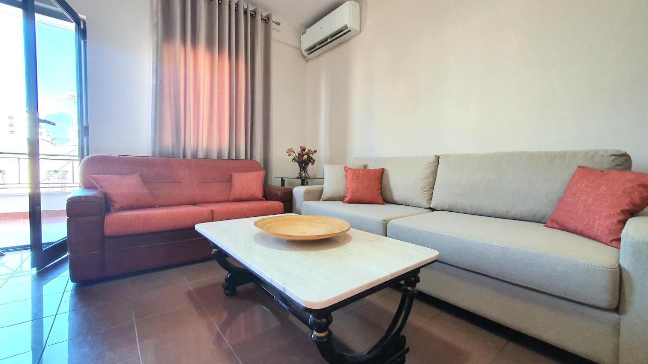 Star Apartment Тирана Екстер'єр фото