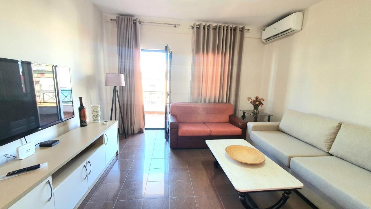 Star Apartment Тирана Екстер'єр фото